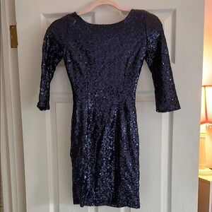 Juniors Lulu’s sz XS beautiful Navy Sequin Dress